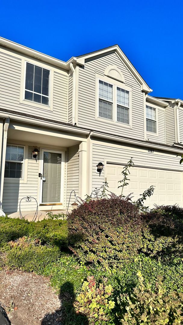 property at 1187 Pensacola Ct