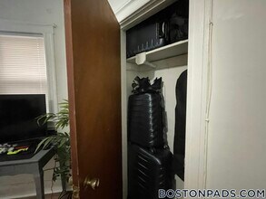 16-20 Westland, Unit 401 in Boston, MA - Foto de edificio - Building Photo