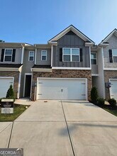 190 Hampton Cir in Mcdonough, GA - Building Photo - Building Photo