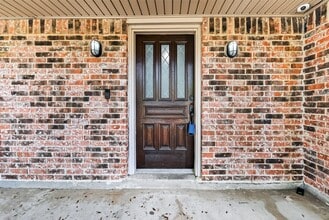 4002 Cedar Ridge Ct in Houston, TX - Building Photo - Building Photo