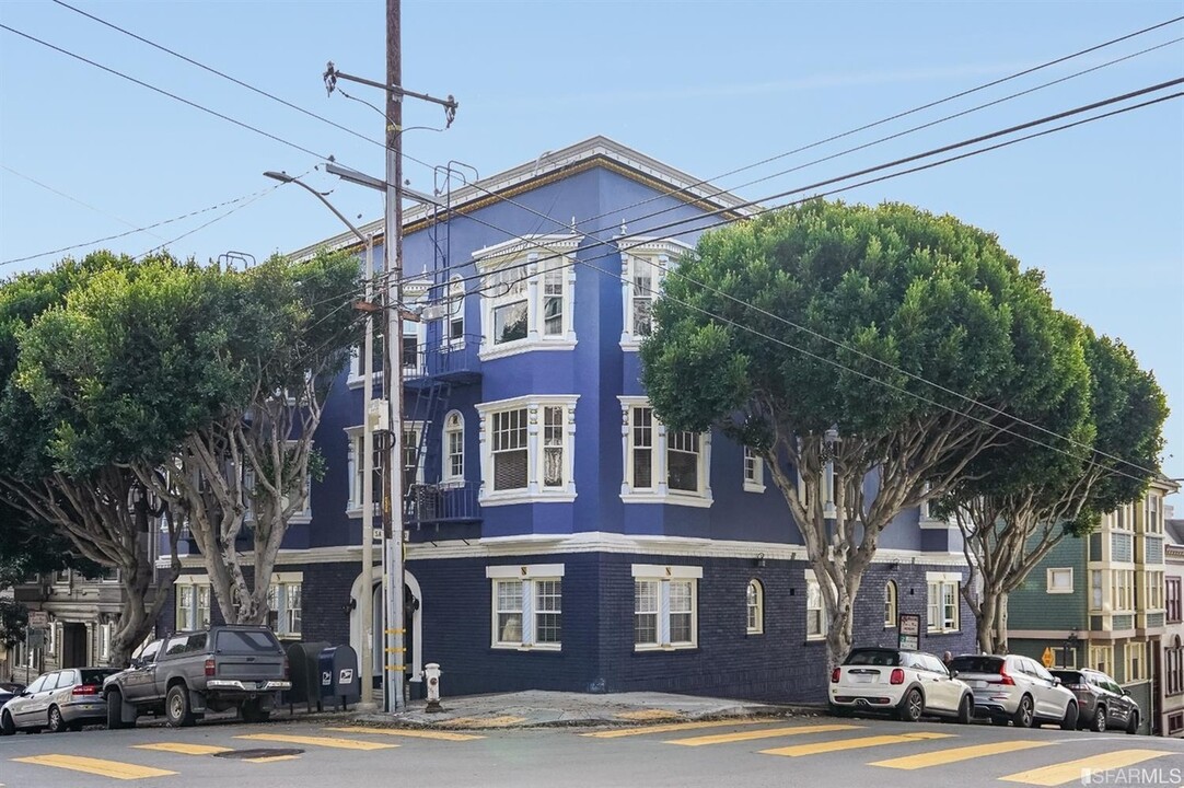 1155 Leavenworth St, Unit 1 in San Francisco, CA - Building Photo