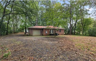 3972 Sullivan St in Madison, AL - Building Photo