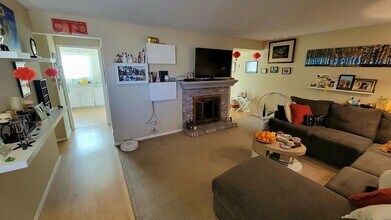 2493 E Geddes Pl in Centennial, CO - Building Photo - Building Photo