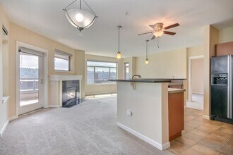 1000 Aurora Ave N in Seattle, WA - Building Photo - Building Photo