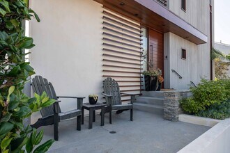 2215 Manhattan Ave in Hermosa Beach, CA - Building Photo - Building Photo