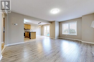 176 Adventure Crescent in Vaughan, ON - Building Photo - Building Photo