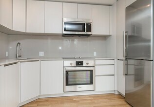 330 Harvard St in Cambridge, MA - Building Photo - Building Photo
