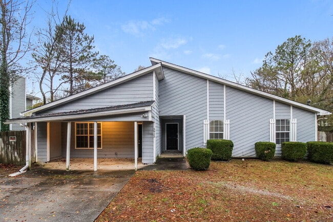 property at 5913 Clate Ct