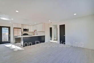 664 Ehrhorn Ave in Mountain View, CA - Building Photo - Building Photo