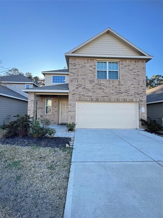 2326 Raider Dr in Conroe, TX - Building Photo