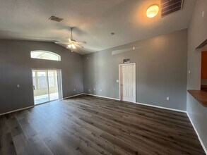 2304 Hickory Pine St in Orlando, FL - Building Photo - Building Photo