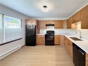 15-15 Greene Ct in Westerly, RI - Building Photo - Building Photo