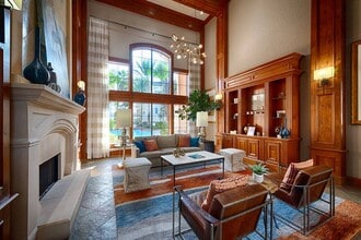 Village at West University in Houston, TX - Foto de edificio - Building Photo