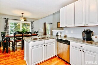 9129 Colony Village Lane in Raleigh, NC - Building Photo - Building Photo