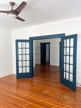 719 W French Plz, Unit 3 in San Antonio, TX - Foto de edificio - Building Photo