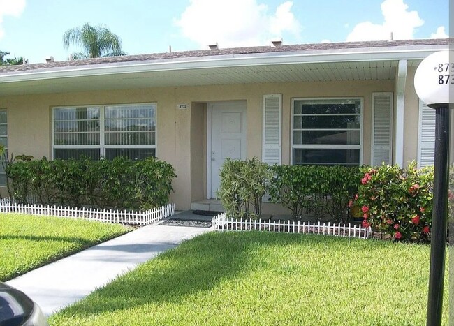 8732 Bella Vista Dr