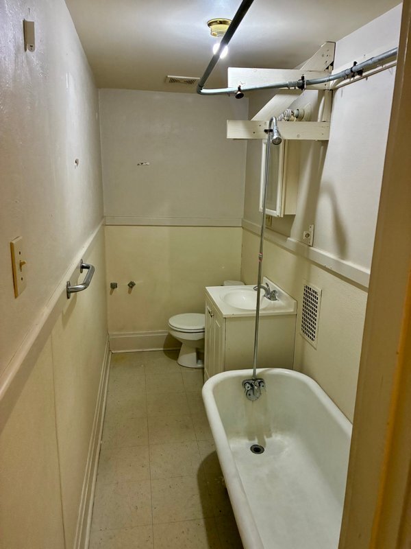 1126 Dohrman St in Mckees Rocks, PA - Foto de edificio - Building Photo