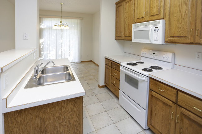 Mistwood Townhomes in Fargo, ND - Foto de edificio - Interior Photo