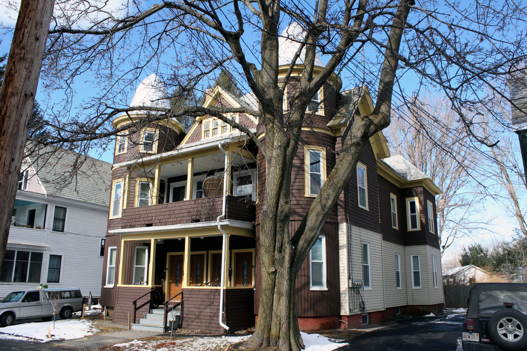 14-20 Highland Ave in Northampton, MA - Building Photo