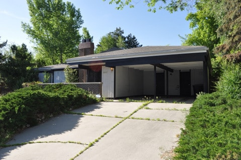 property at 3547 Bengal Blvd