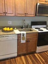 7 Kilby St in Woburn, MA - Building Photo