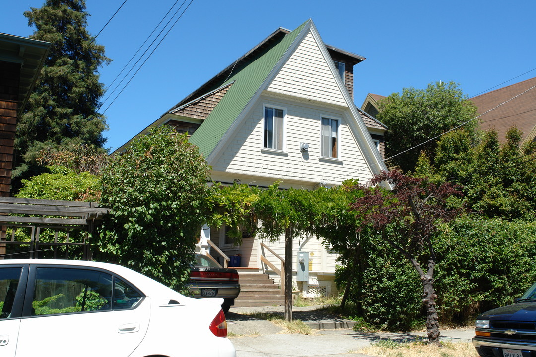 3024 Fulton St in Berkeley, CA - Building Photo