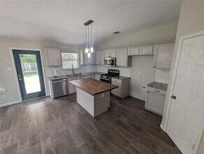 1006 Chardonnay Crossing in Leander, TX - Building Photo - Building Photo