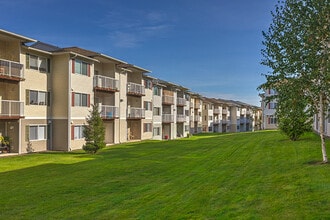 Elk Creek Apartments in Sequim, WA - Building Photo - Building Photo