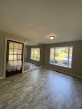 1911 Airport Rd in Oxford, AL - Building Photo - Building Photo