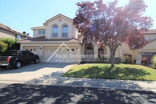 2307 Amber Falls Dr in Rocklin, CA - Building Photo