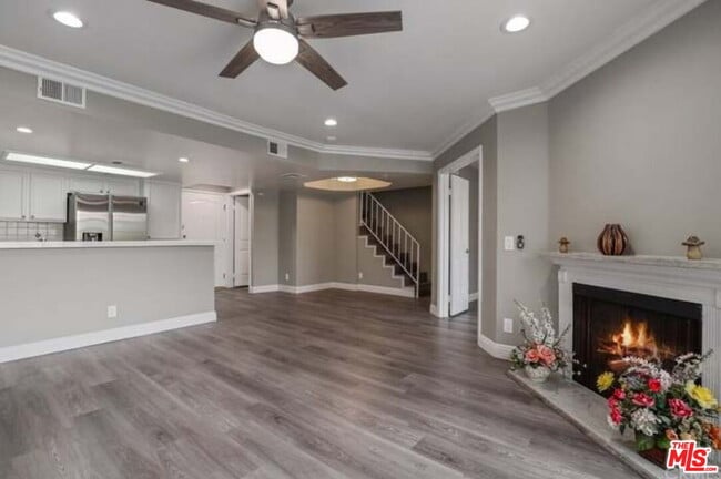 4750 Templeton St in Los Angeles, CA - Building Photo - Building Photo