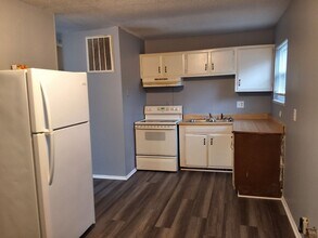 801 Monin Rd in Elizabethtown, KY - Building Photo - Building Photo