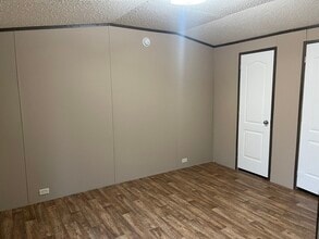 3525 E Elizabethtown Rd in Lumberton, NC - Foto de edificio - Building Photo