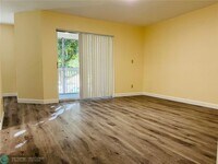 709 NW 92nd Ave photo'