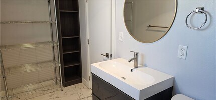 1710 S 10th St in Las Vegas, NV - Building Photo - Building Photo