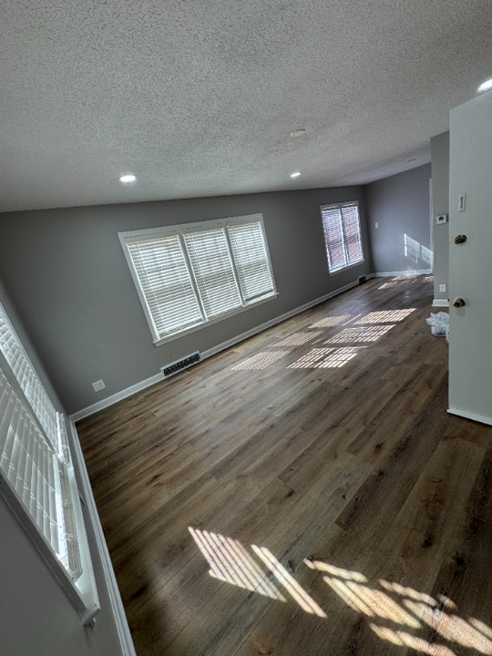 120 S 2nd St in Salina, KS - Building Photo
