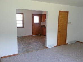 1205 Royal Dr in Cedar Falls, IA - Building Photo - Building Photo