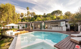 3382 Scadlock Ln in Los Angeles, CA - Building Photo