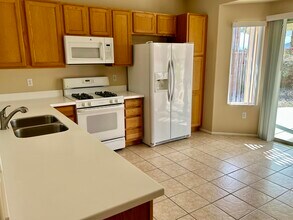 78491 Glastonbury Way in Palm Desert, CA - Building Photo - Building Photo