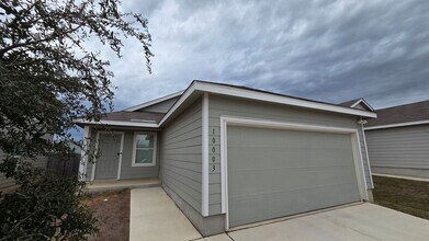 10003 Leeds Wheel in San Antonio, TX - Building Photo - Building Photo