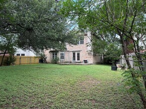 1629 Balsam Way in Round Rock, TX - Foto de edificio - Building Photo