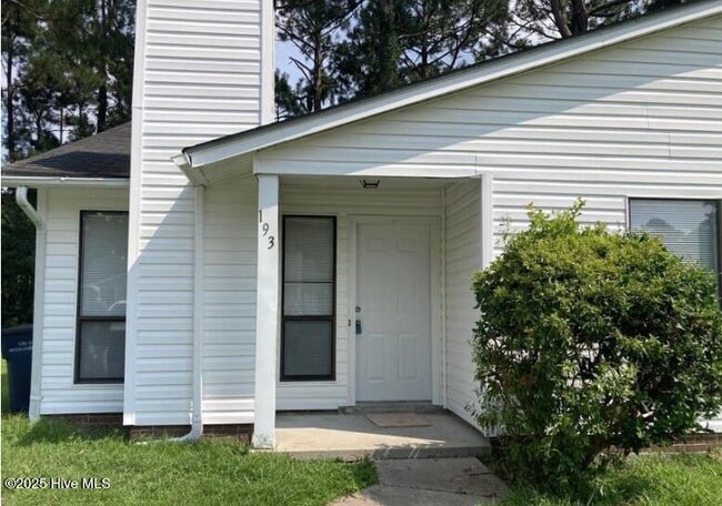 193 Village Cir