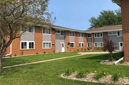 Creekside Apartments LLC in Fond du Lac, WI - Building Photo