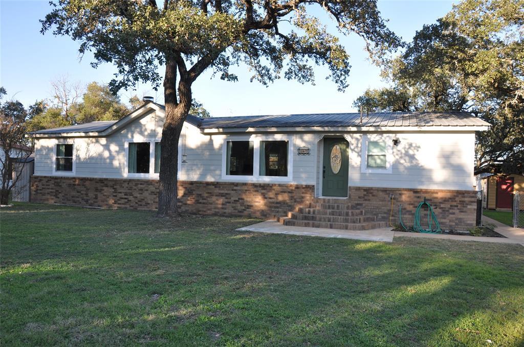 367 Mesquite St in Bertram, TX - Building Photo