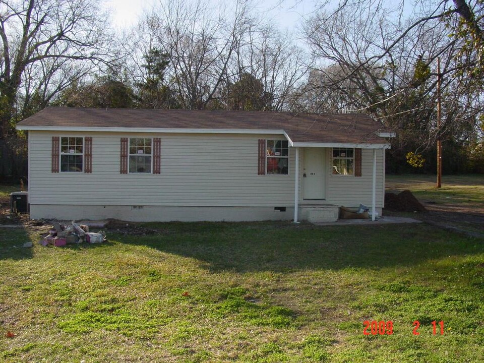 105 Stevens St in Longview, TX - Foto de edificio