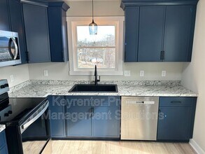 300 Fairview Ave in Waynesboro, VA - Building Photo - Building Photo