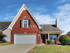 2034 Fiona Way in Spring Hill, TN - Building Photo