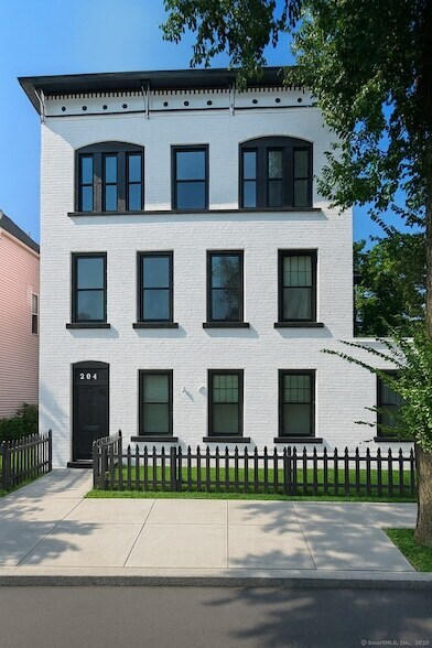 property at 522 Elm St