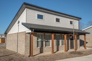 664 N Honey Locust Bnd in Fayetteville, AR - Building Photo