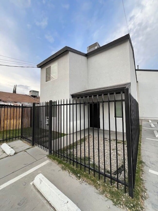 property at 931 Monterey St